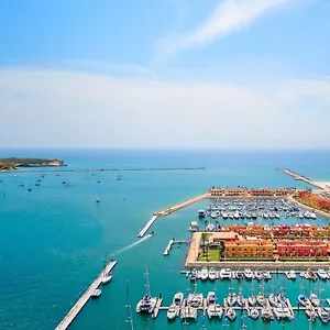 Nh Marina Отель